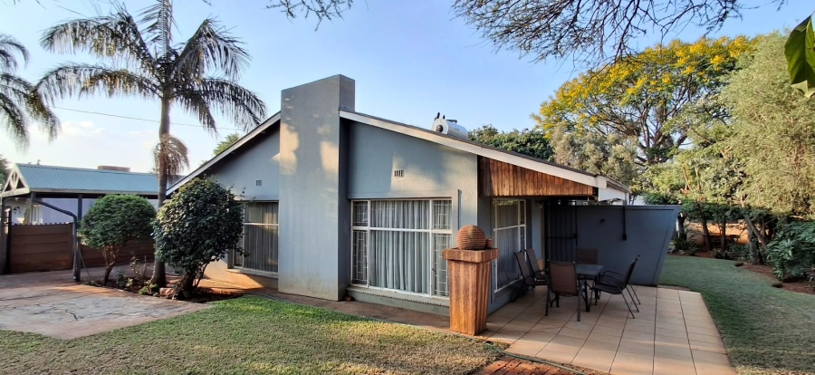 4 Bedroom Property for Sale in Sinoville Gauteng