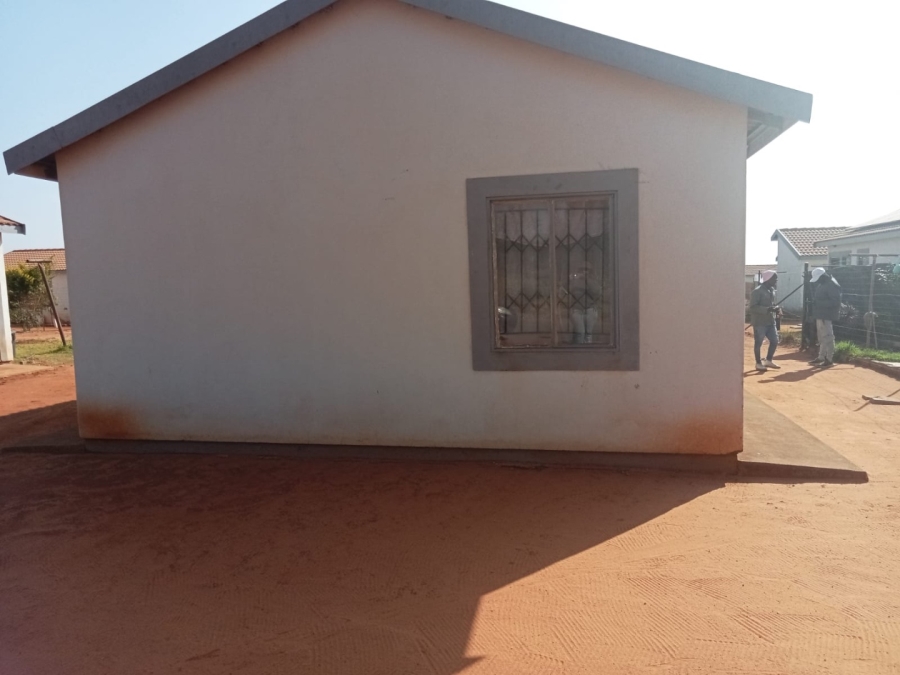 2 Bedroom Property for Sale in Rosslyn Gauteng