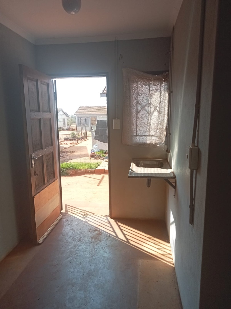 2 Bedroom Property for Sale in Rosslyn Gauteng