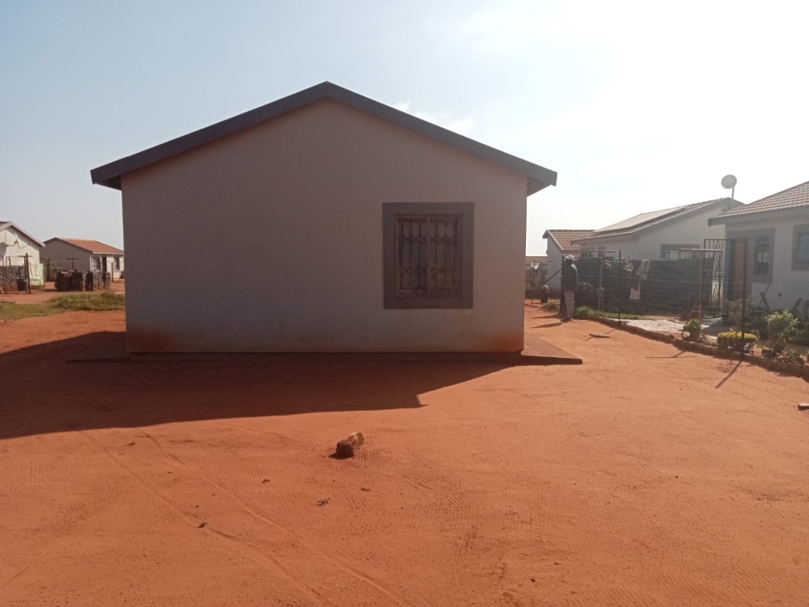 2 Bedroom Property for Sale in Rosslyn Gauteng