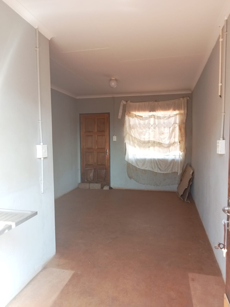 2 Bedroom Property for Sale in Rosslyn Gauteng