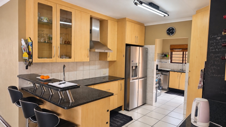 3 Bedroom Property for Sale in Carlswald Gauteng
