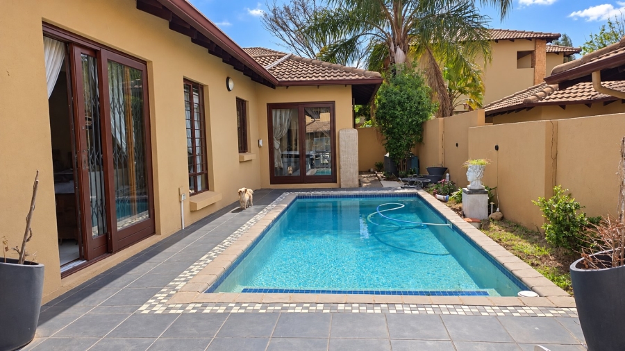3 Bedroom Property for Sale in Carlswald Gauteng