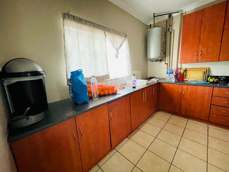 2 Bedroom Property for Sale in Muckleneuk Gauteng