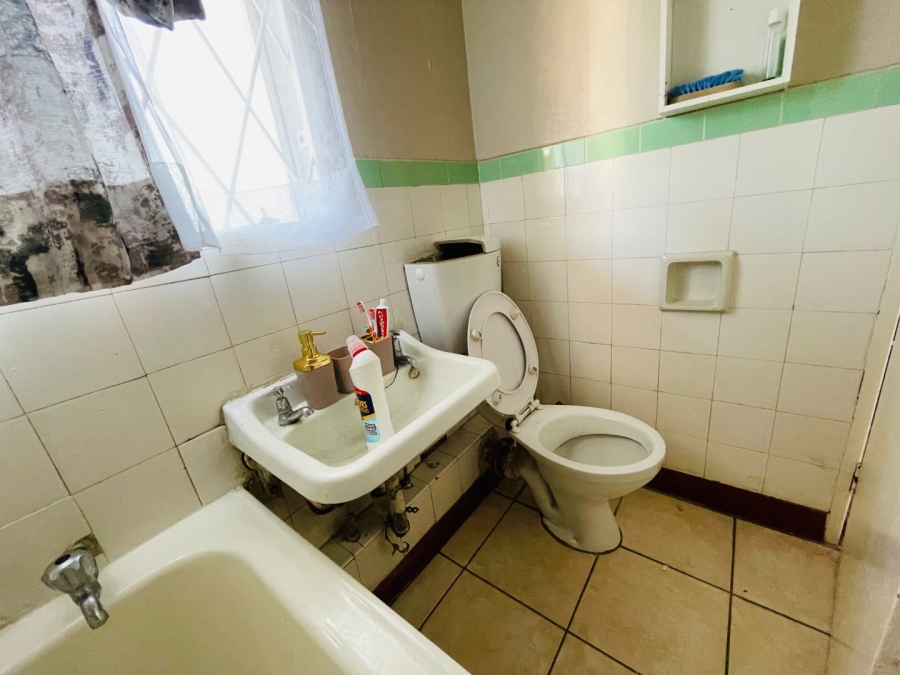2 Bedroom Property for Sale in Muckleneuk Gauteng