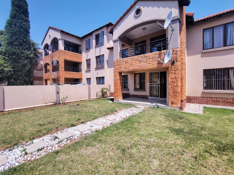 To Let 3 Bedroom Property for Rent in Halfway Gardens Gauteng
