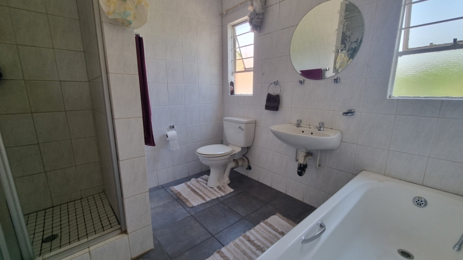 2 Bedroom Property for Sale in Kensington Gauteng