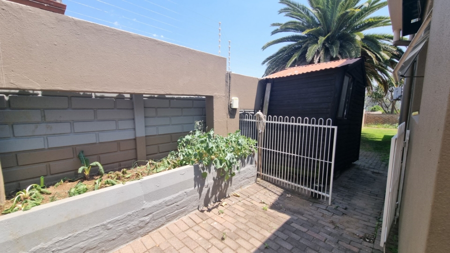 2 Bedroom Property for Sale in Kensington Gauteng