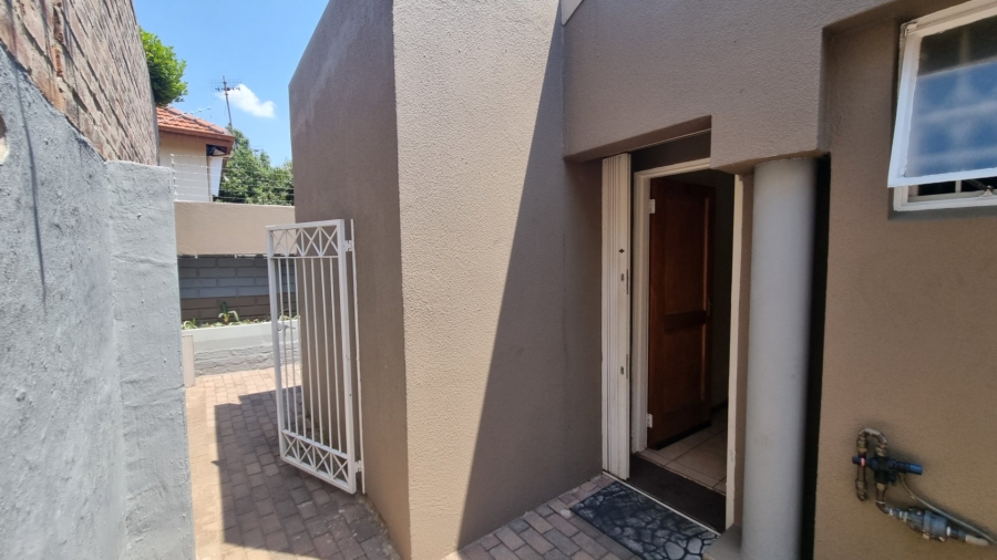 2 Bedroom Property for Sale in Kensington Gauteng