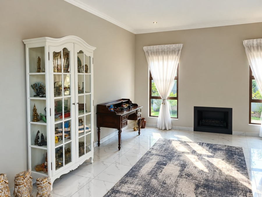 4 Bedroom Property for Sale in Blue Valley Golf Estate Gauteng