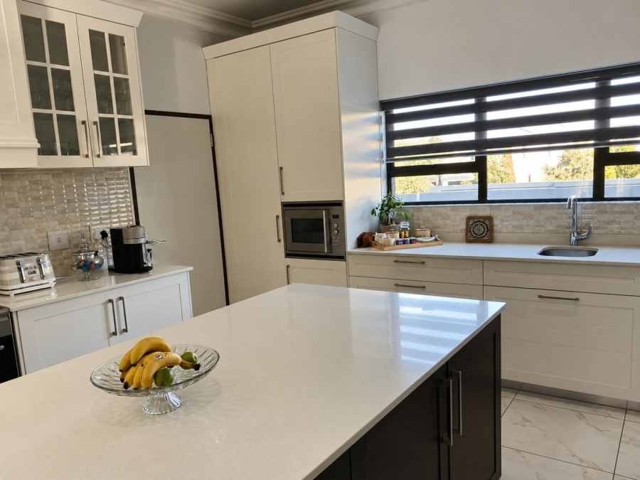 4 Bedroom Property for Sale in Blue Valley Golf Estate Gauteng