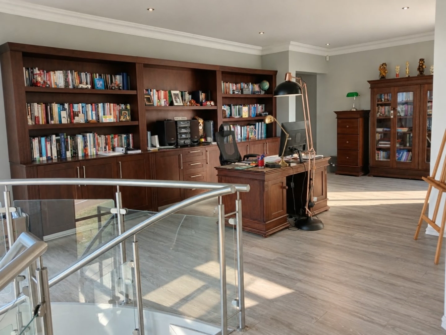 4 Bedroom Property for Sale in Blue Valley Golf Estate Gauteng