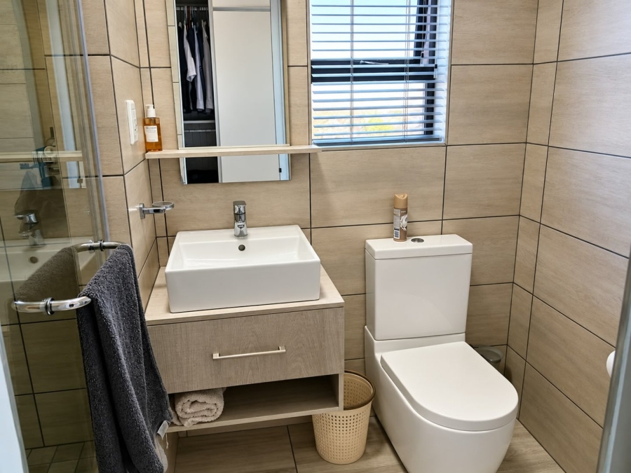4 Bedroom Property for Sale in Blue Valley Golf Estate Gauteng