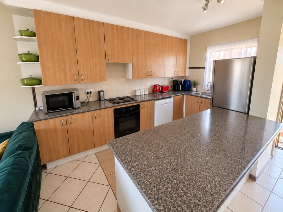 To Let 2 Bedroom Property for Rent in The Orchards Gauteng