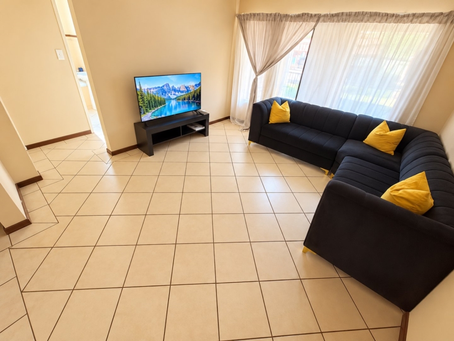 To Let 2 Bedroom Property for Rent in Karenpark Gauteng