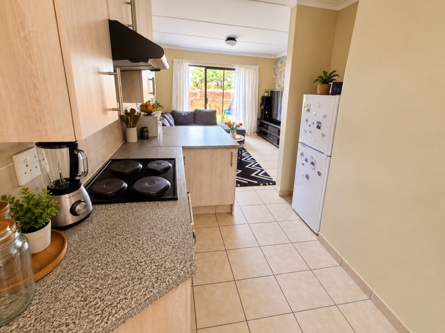 To Let 2 Bedroom Property for Rent in Chantelle Gauteng