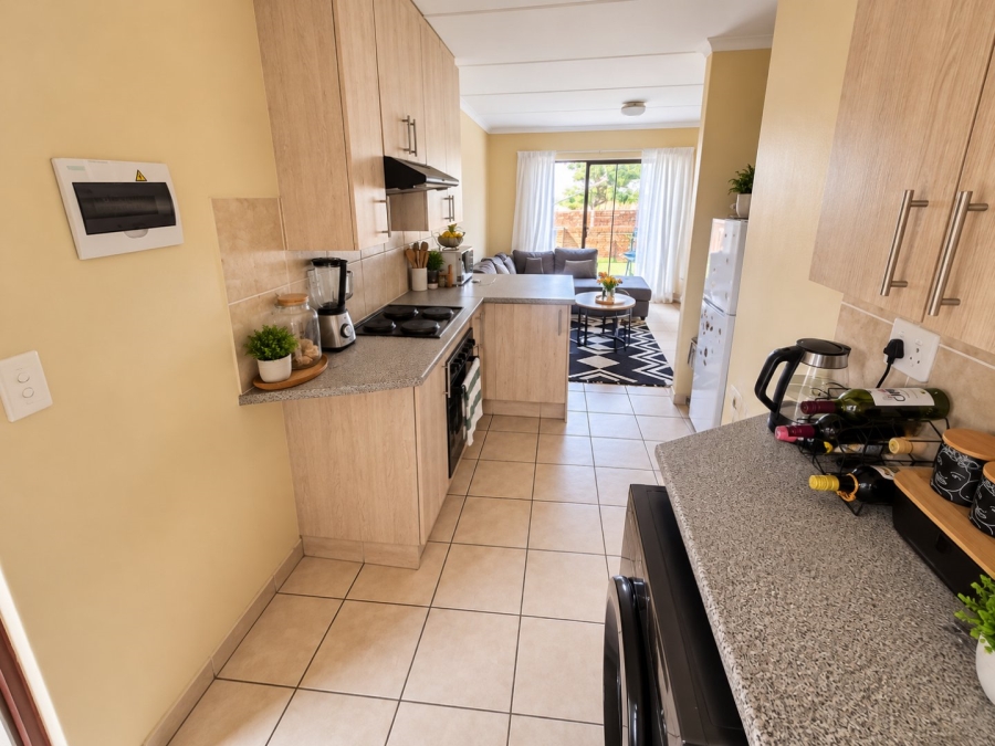 To Let 2 Bedroom Property for Rent in Chantelle Gauteng