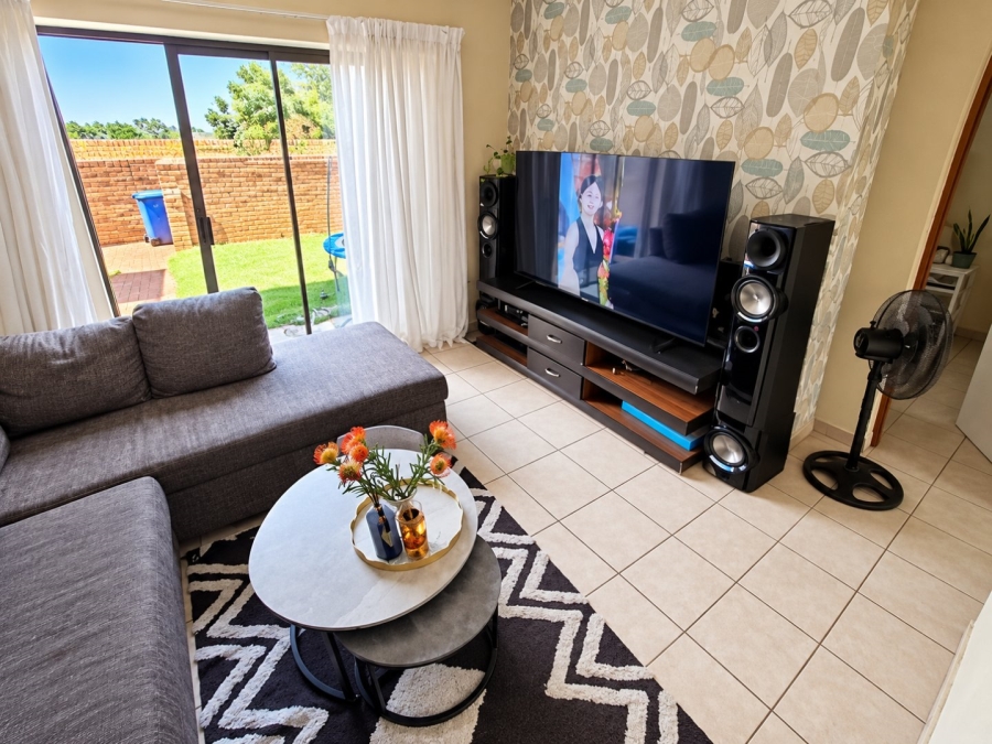 To Let 2 Bedroom Property for Rent in Chantelle Gauteng