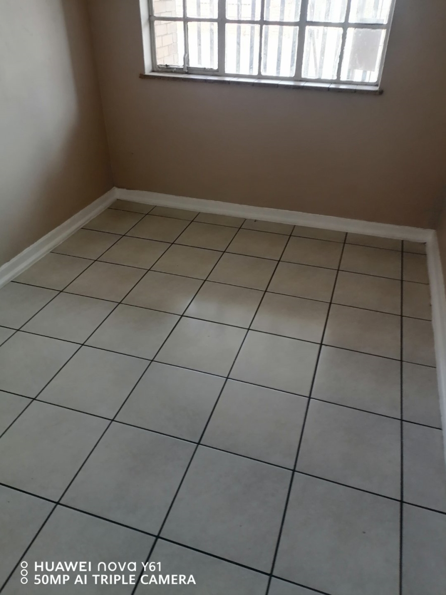 2 Bedroom Property for Sale in Malvern Gauteng