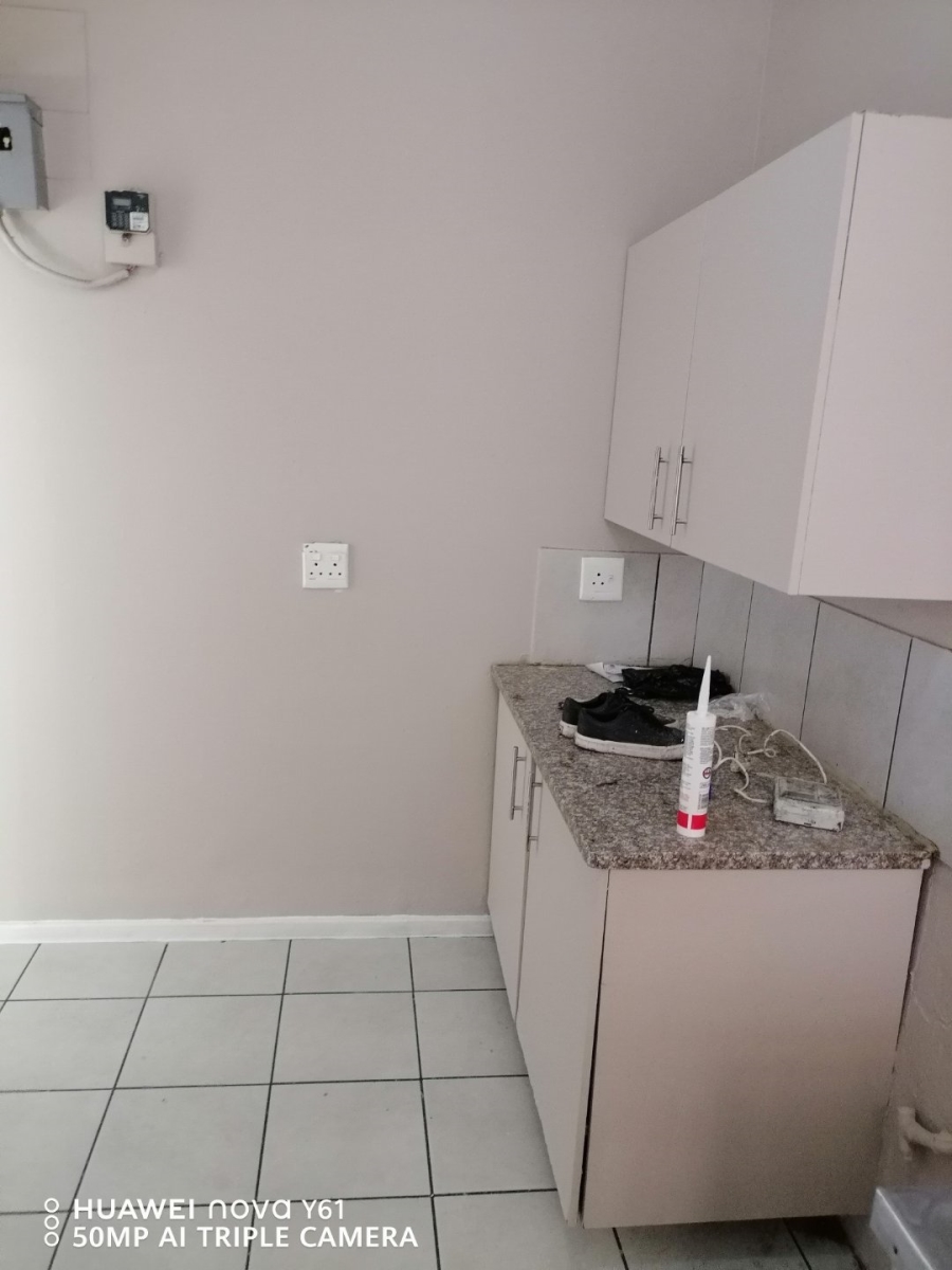 2 Bedroom Property for Sale in Malvern Gauteng