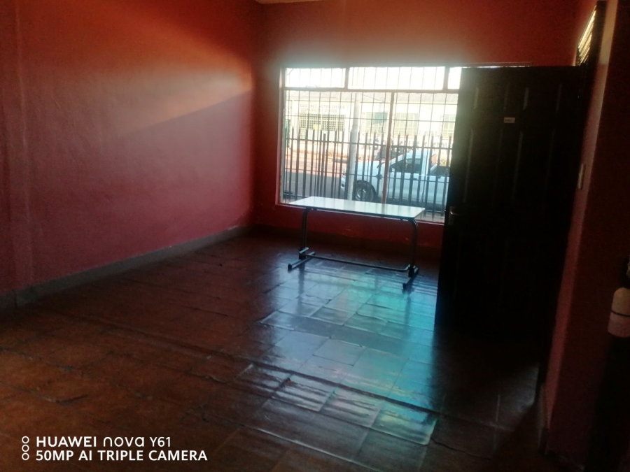 11 Bedroom Property for Sale in Fairview Gauteng