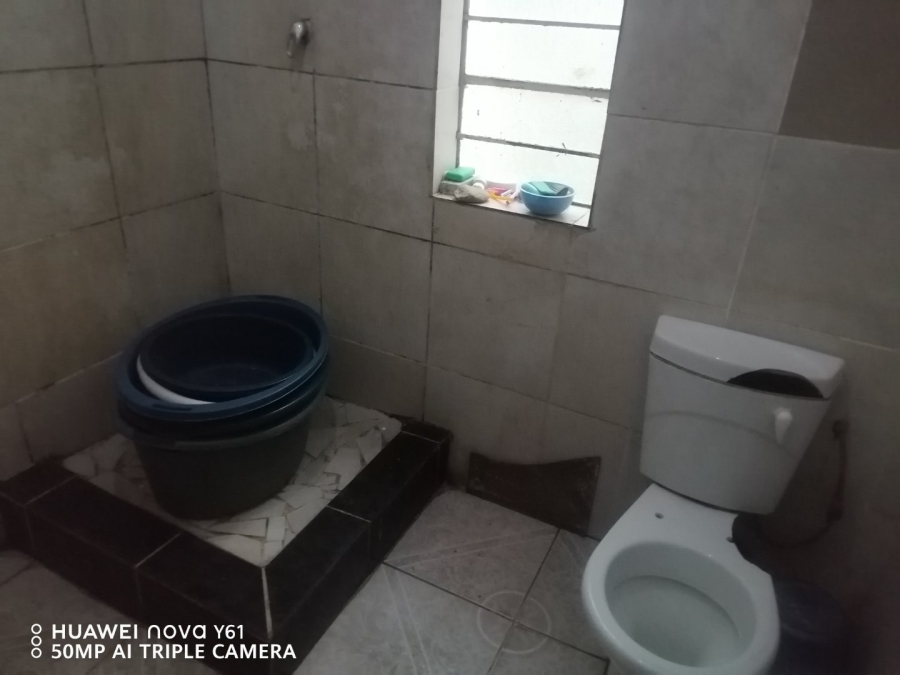 11 Bedroom Property for Sale in Fairview Gauteng