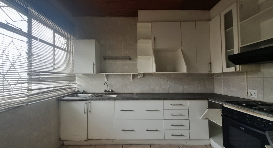 2 Bedroom Property for Sale in Vanderbijlpark CW 2 Gauteng