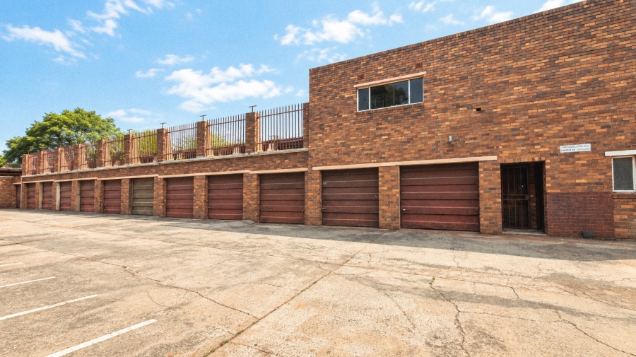 2 Bedroom Property for Sale in Vanderbijlpark CW 2 Gauteng