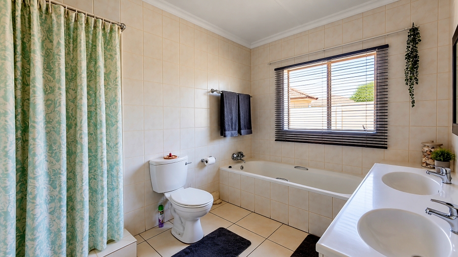 3 Bedroom Property for Sale in Duncanville Gauteng