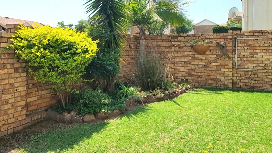 2 Bedroom Property for Sale in Celtisdal Gauteng