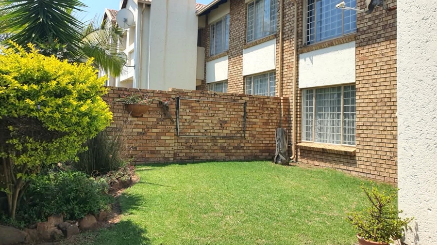 2 Bedroom Property for Sale in Celtisdal Gauteng