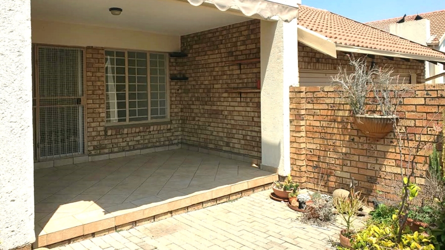 2 Bedroom Property for Sale in Celtisdal Gauteng