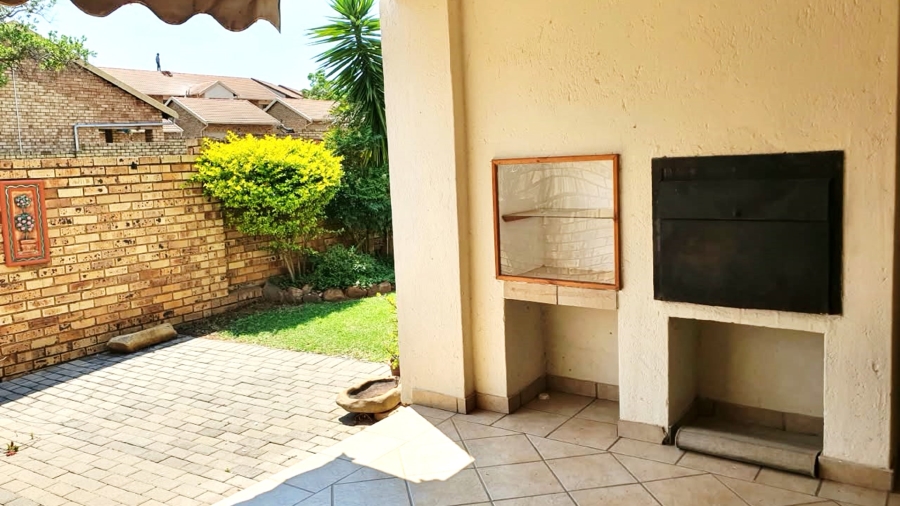 2 Bedroom Property for Sale in Celtisdal Gauteng