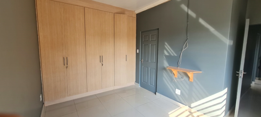 To Let  Bedroom Property for Rent in Lenasia Ext 5 Gauteng