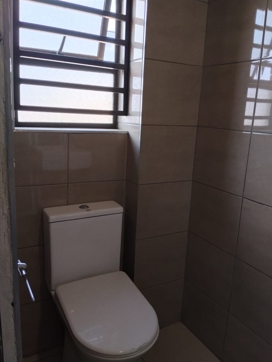 To Let  Bedroom Property for Rent in Lenasia Ext 5 Gauteng