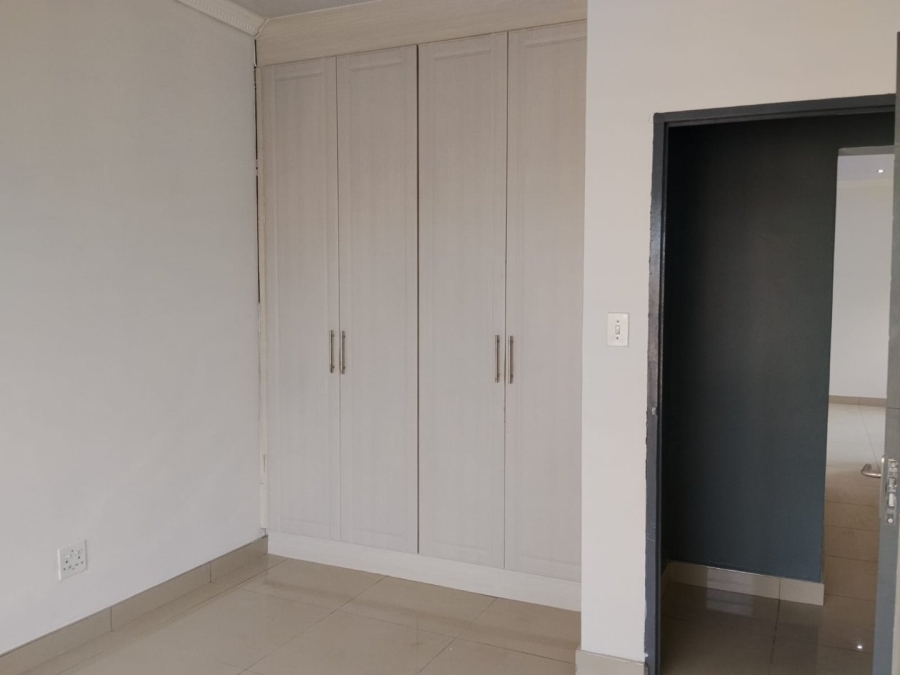 To Let  Bedroom Property for Rent in Lenasia Ext 5 Gauteng