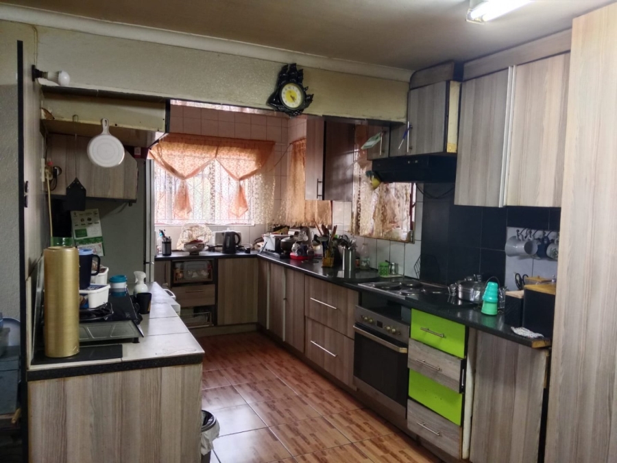 Bedroom Property for Sale in Lenasia Ext 13 Gauteng