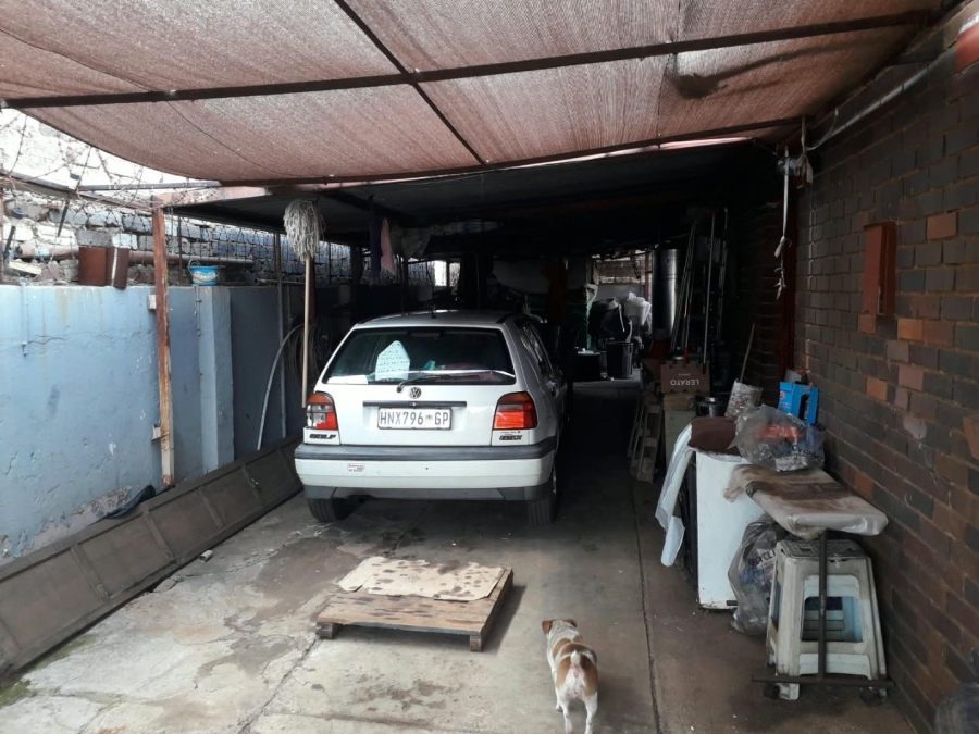  Bedroom Property for Sale in Lenasia Ext 13 Gauteng
