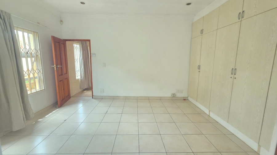 To Let 1 Bedroom Property for Rent in Erasmia Gauteng