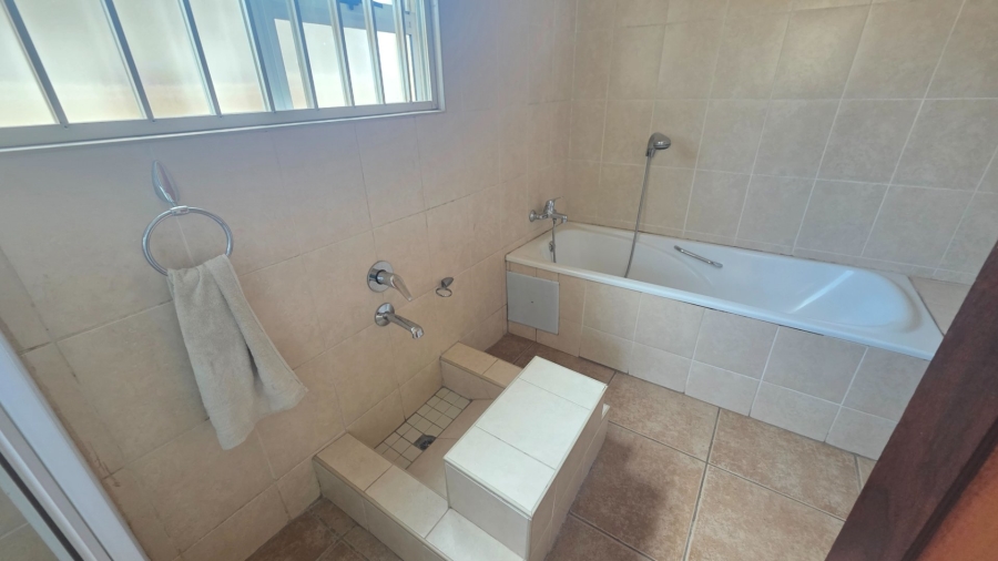 To Let 1 Bedroom Property for Rent in Erasmia Gauteng