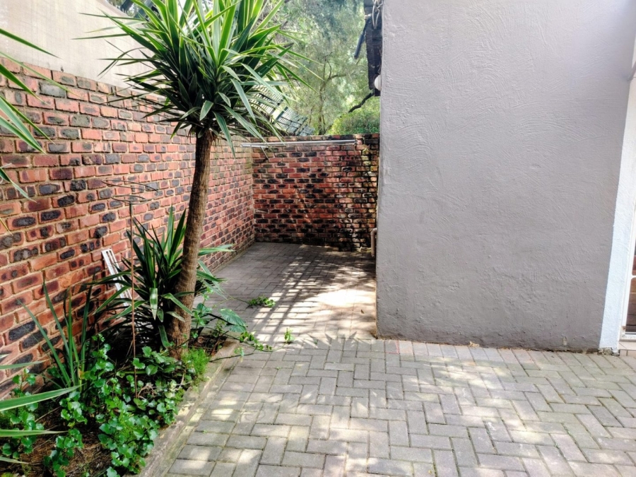 1 Bedroom Property for Sale in Tres Jolie Gauteng