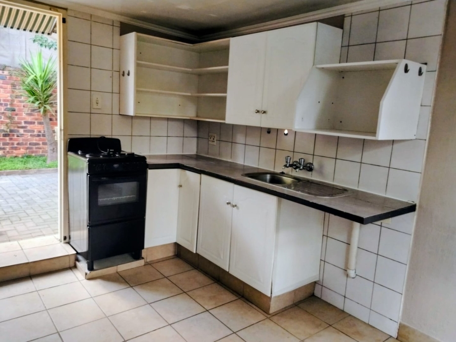 1 Bedroom Property for Sale in Tres Jolie Gauteng