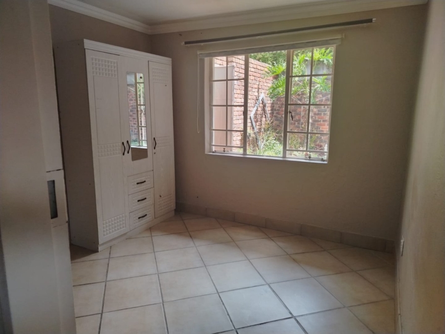 1 Bedroom Property for Sale in Tres Jolie Gauteng