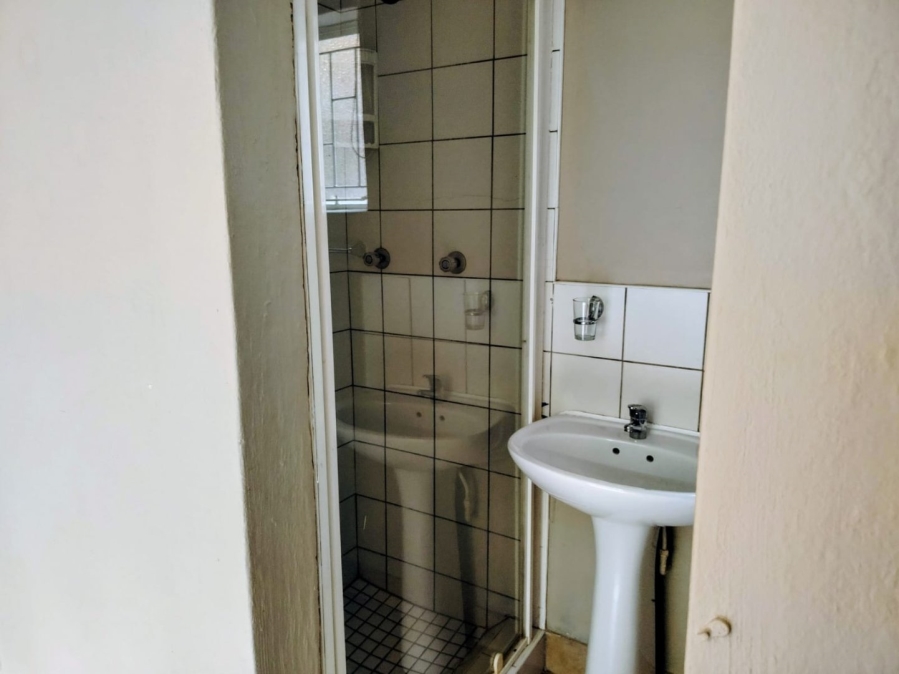 1 Bedroom Property for Sale in Tres Jolie Gauteng