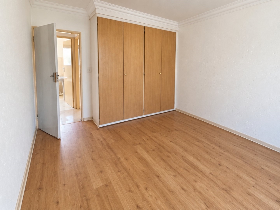 To Let 2 Bedroom Property for Rent in Thatchview Gauteng