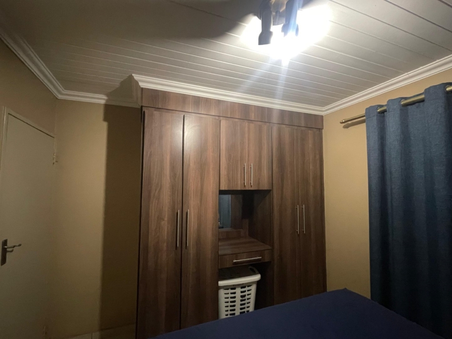 To Let 2 Bedroom Property for Rent in Andeon Gauteng