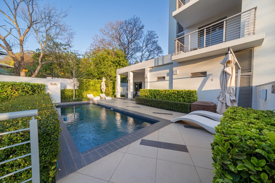 1 Bedroom Property for Sale in Rosebank Gauteng
