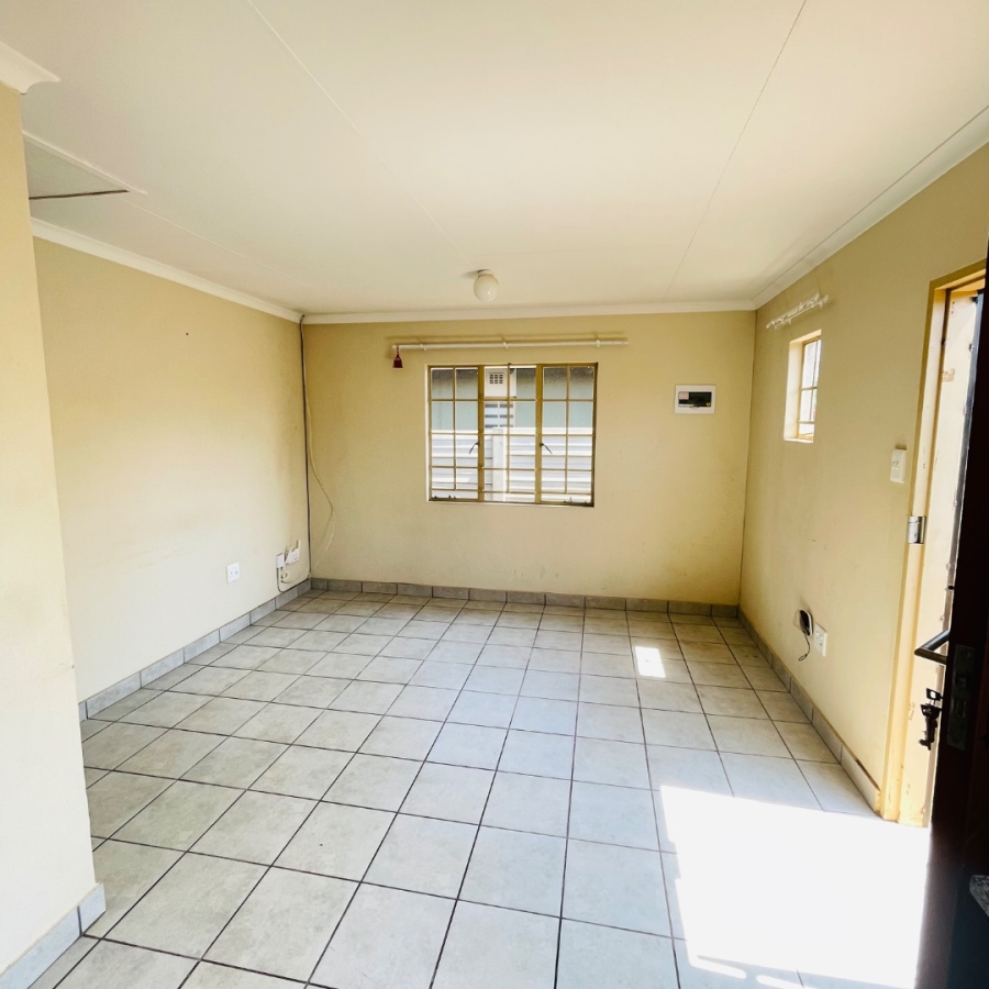 2 Bedroom Property for Sale in Sky City Gauteng