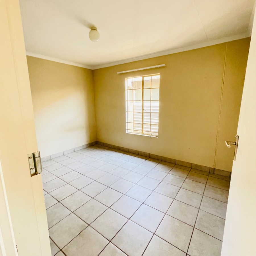2 Bedroom Property for Sale in Sky City Gauteng