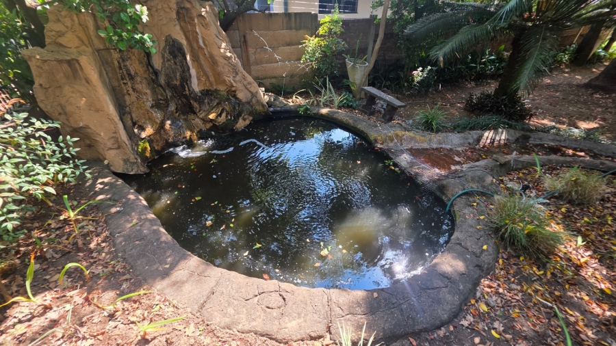 5 Bedroom Property for Sale in The Reeds Gauteng